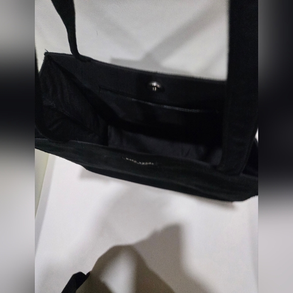 KATE SPADE BLACK SUEDE/MICROFIBER TOTE/HAND BAG-AUTHENTIC - Picture 3 of 5